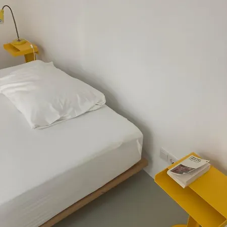 Bretzenstudios Apartment Hall in Tirol